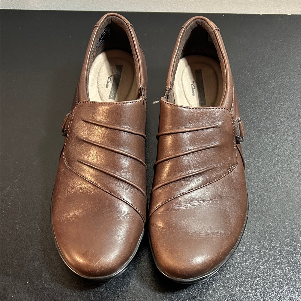 Clarks Women's Brown Leather‎ Slip-On Loafers